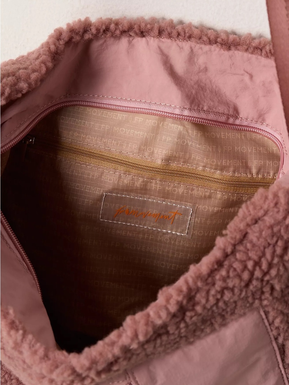FP Movement Slopes Sherpa Sling Bag - Picture 4 of 4